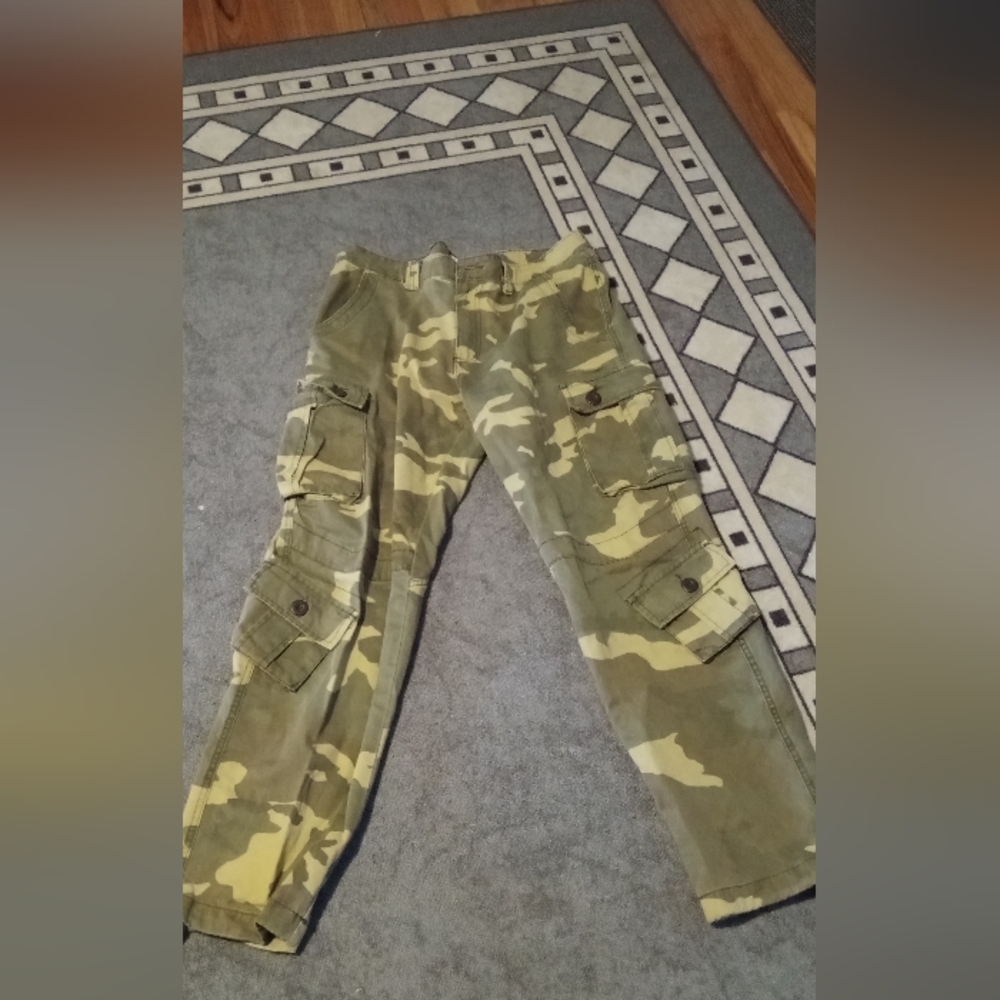AK Army camo cargo pants